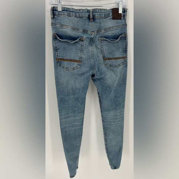 Zara Boys Skinny Light Washed Jeans - Picture 3 of 11
